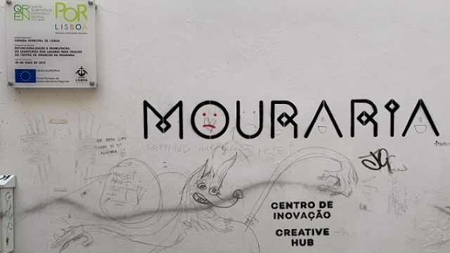 CC_staff_meeting_at_Centro_de_Inovacao_da_Mouraria_43804239790.jpg
